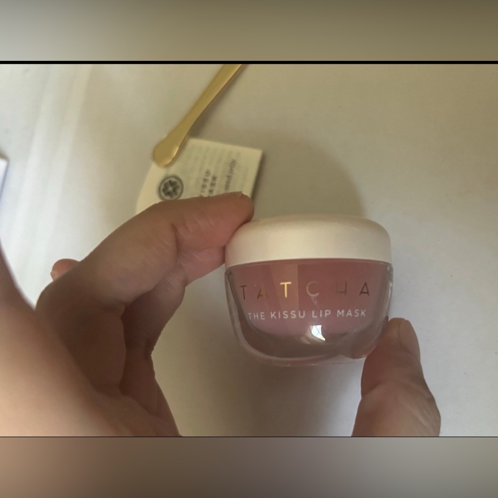 Tatcha The Kissu Lip Mask - Picture 8 of 9